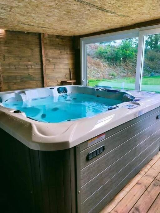 Gite Avec Spa Privatif* Saint-Symphorien-les-Buttes Bagian luar foto